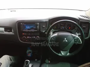 Mitsubishi Outlander 2013 Black