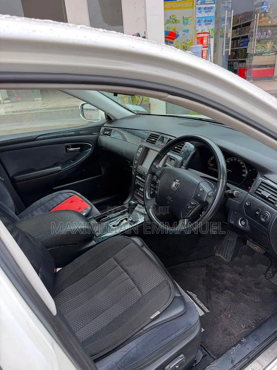 Toyota Crown Royale 2005 White