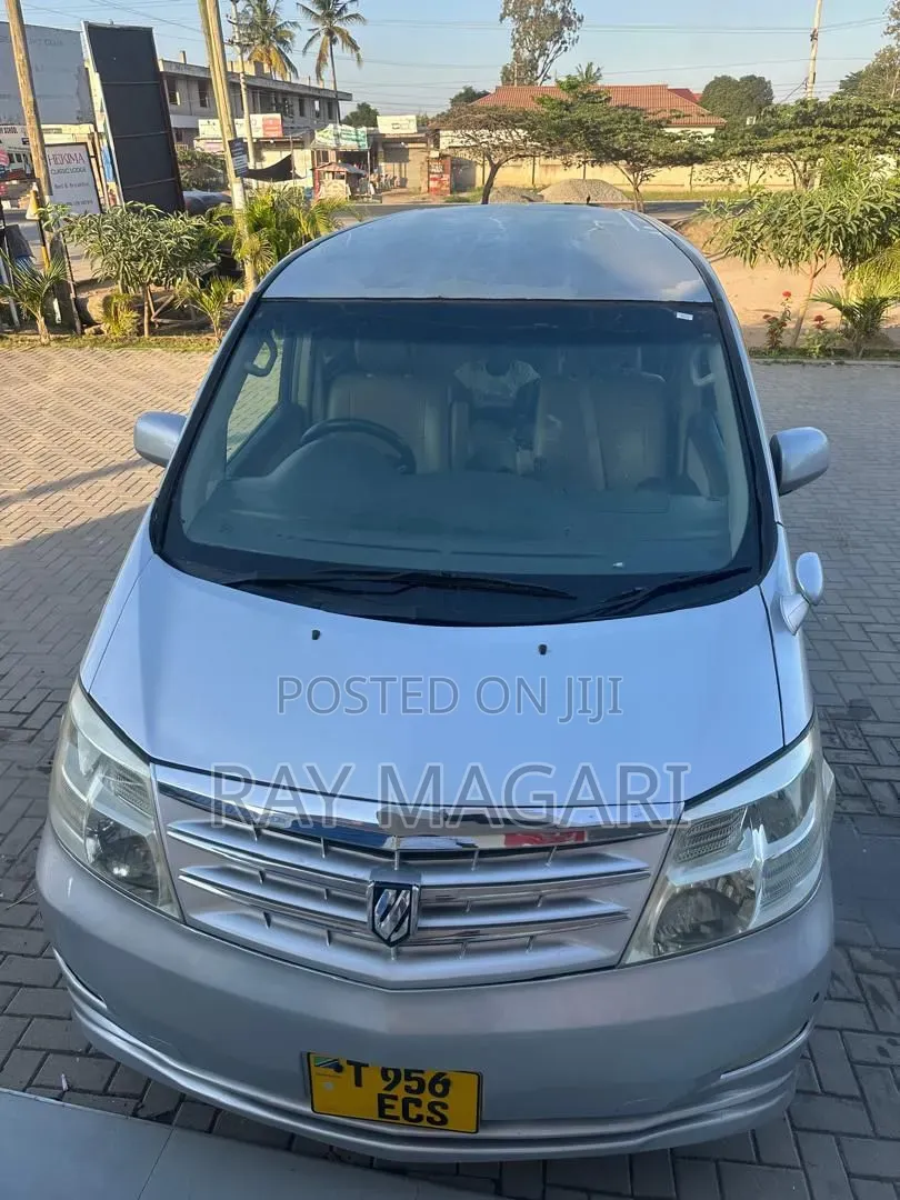 Toyota Alphard 2004 Silver