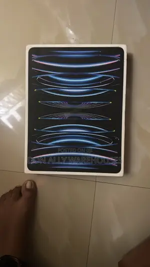 Apple iPad Pro 12.9 (2022) 1 TB Silver