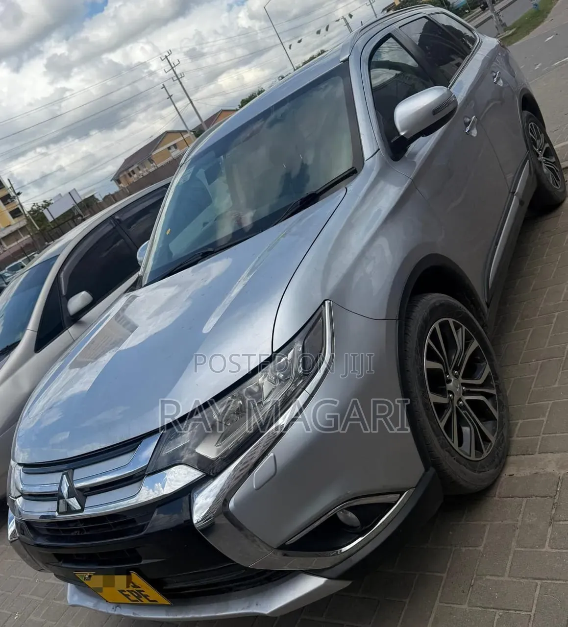 Mitsubishi Outlander 2015 Silver