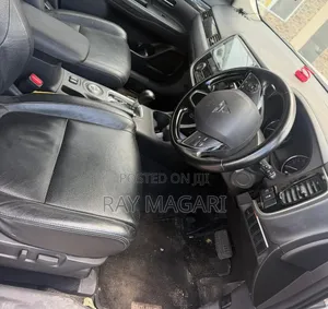 Mitsubishi Outlander 2015 Silver
