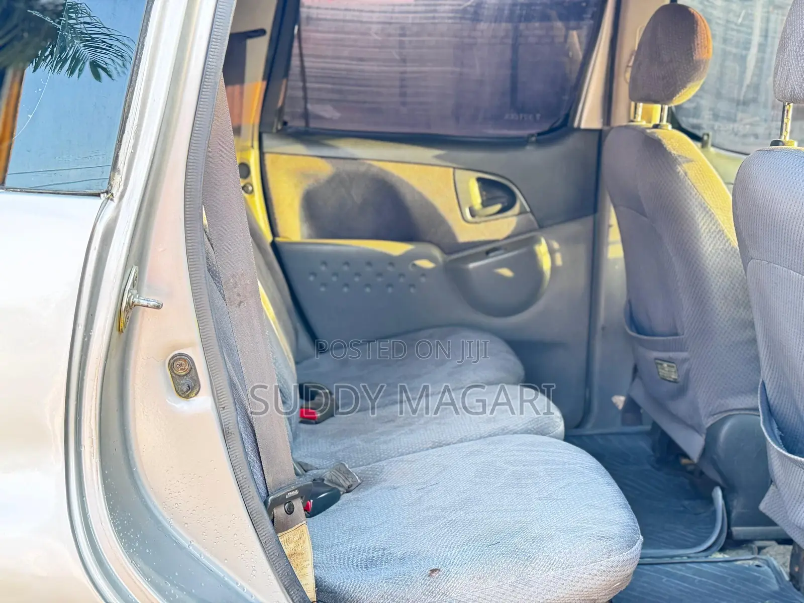 Toyota Fun Cargo 2005 Silver