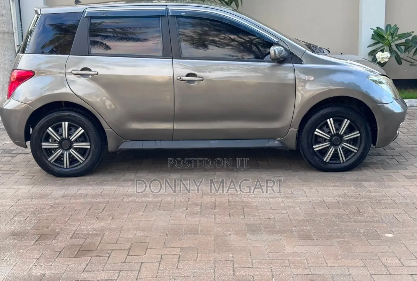Toyota IST 2004 Gray