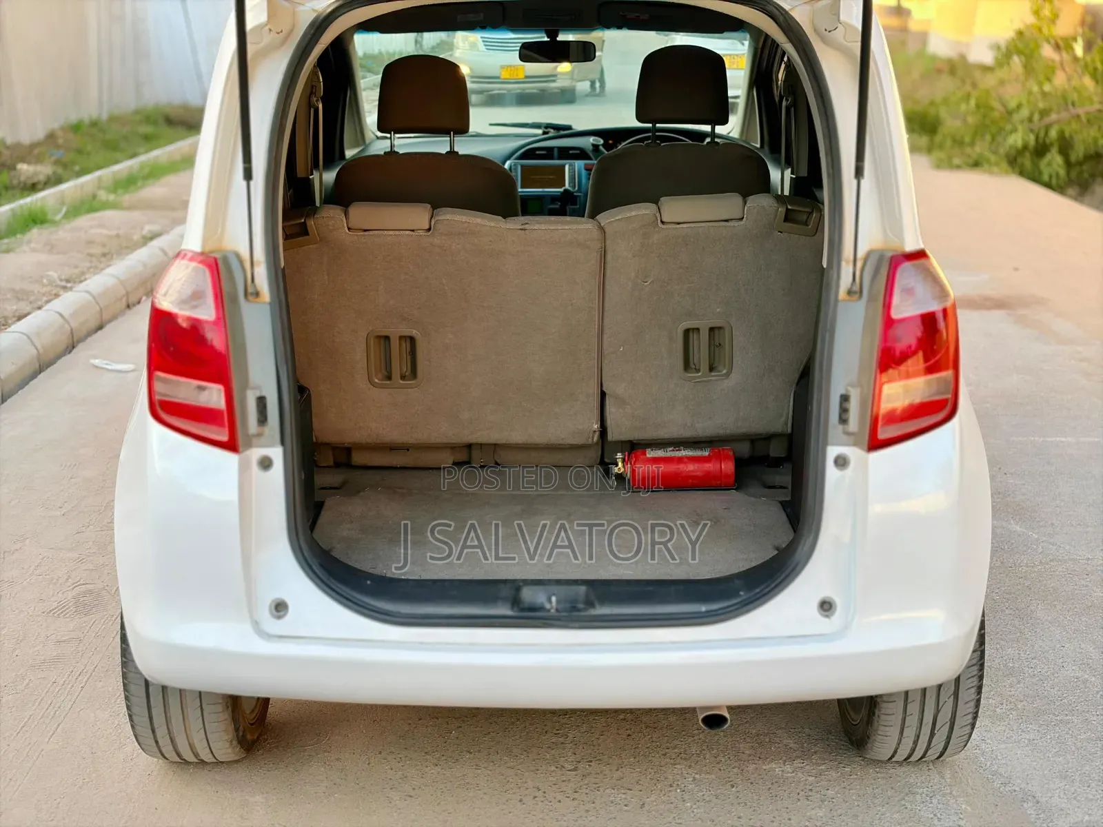 Toyota Ractis 2007 White