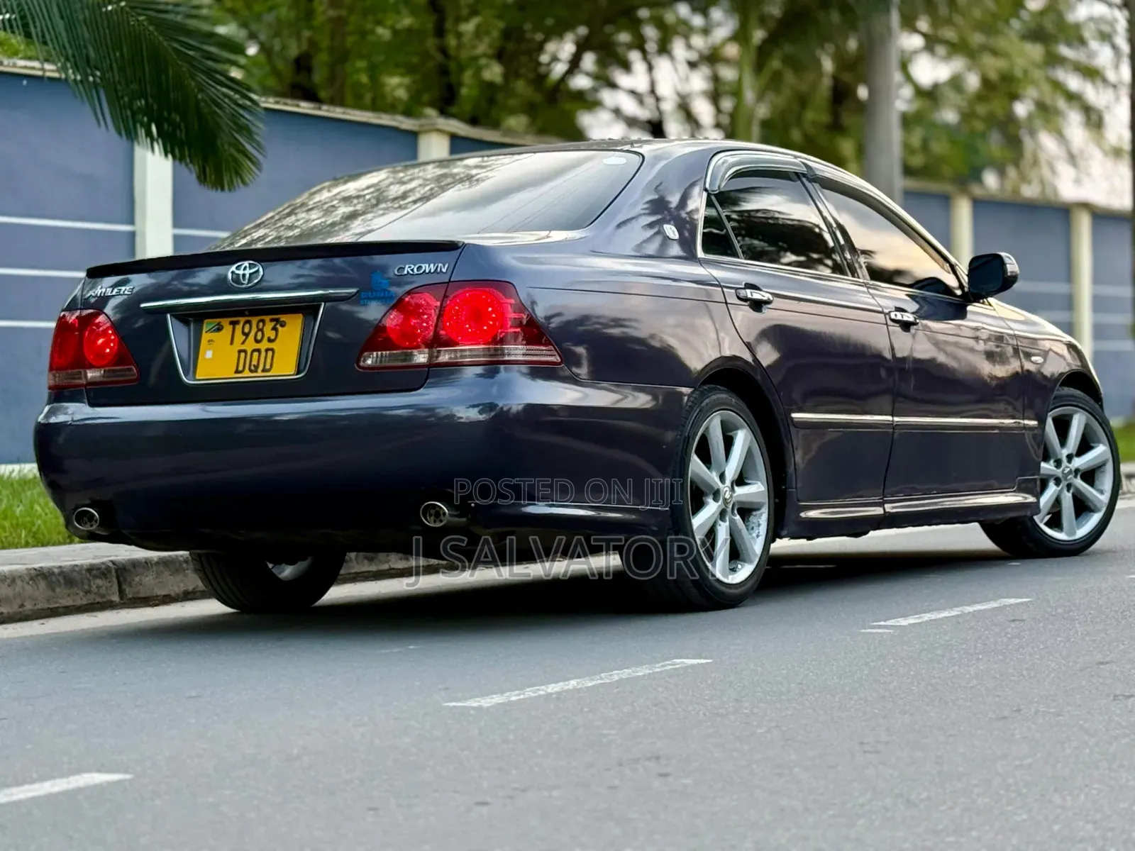 Toyota Crown 2006 Gray