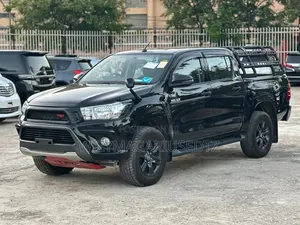 Toyota Hilux 2017 Burgundy