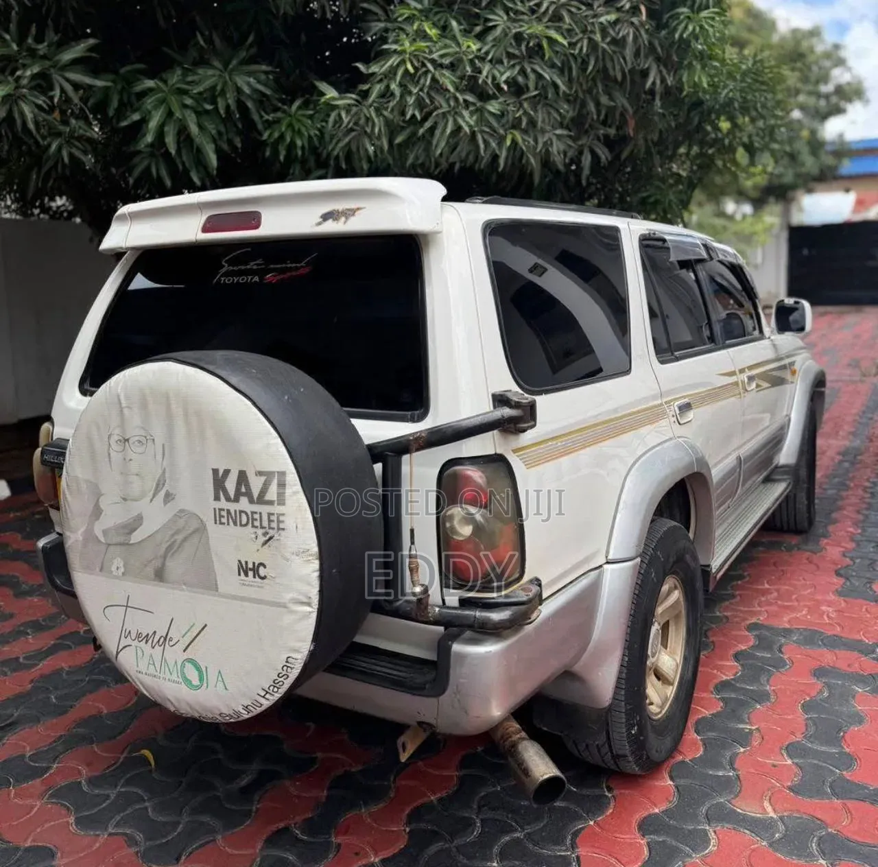Toyota Hilux Surf 2004 Gray