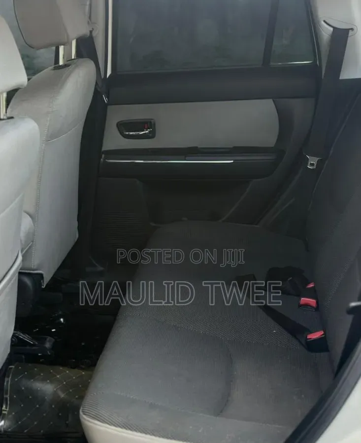 Mazda Verisa 2010 White