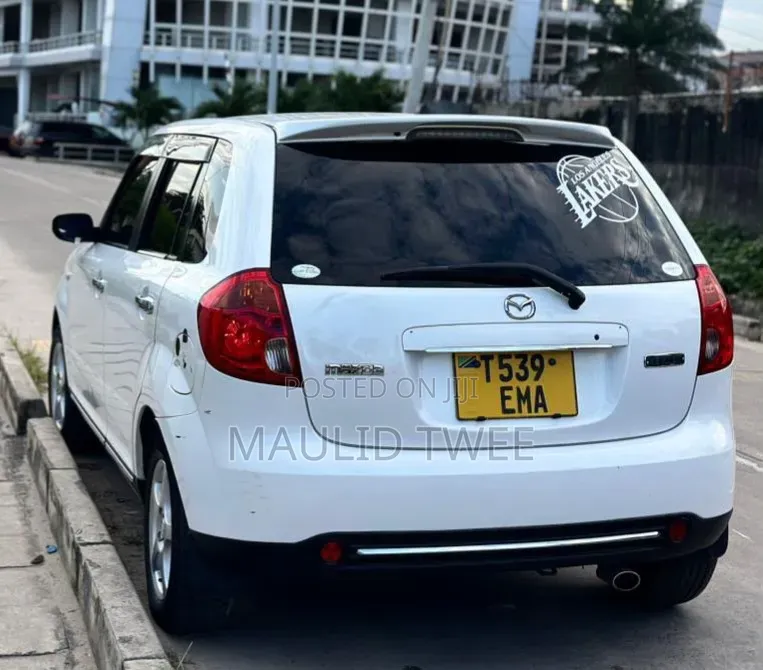 Mazda Verisa 2010 White