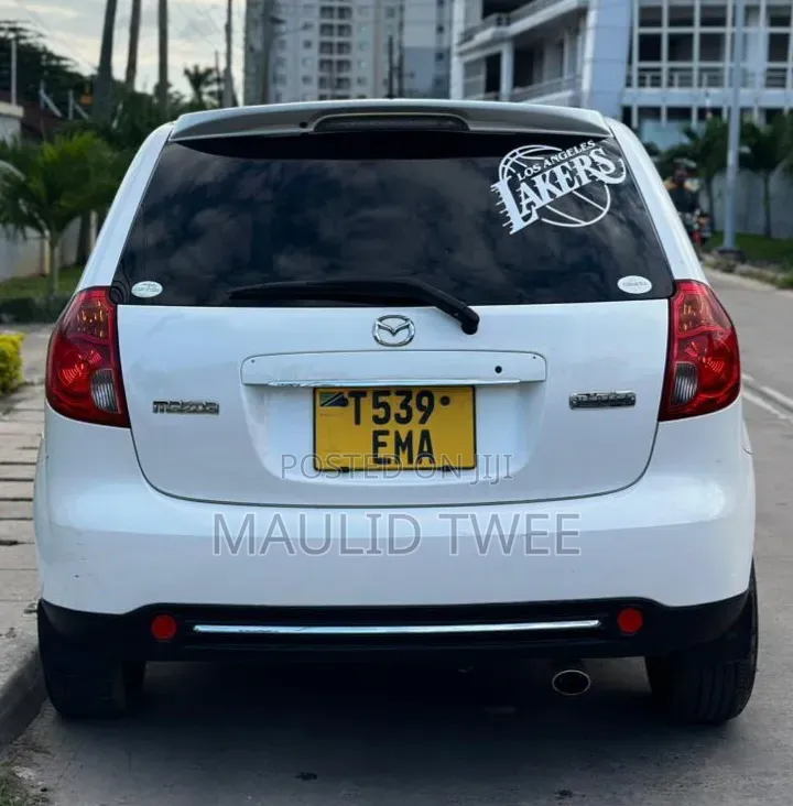 Mazda Verisa 2010 White