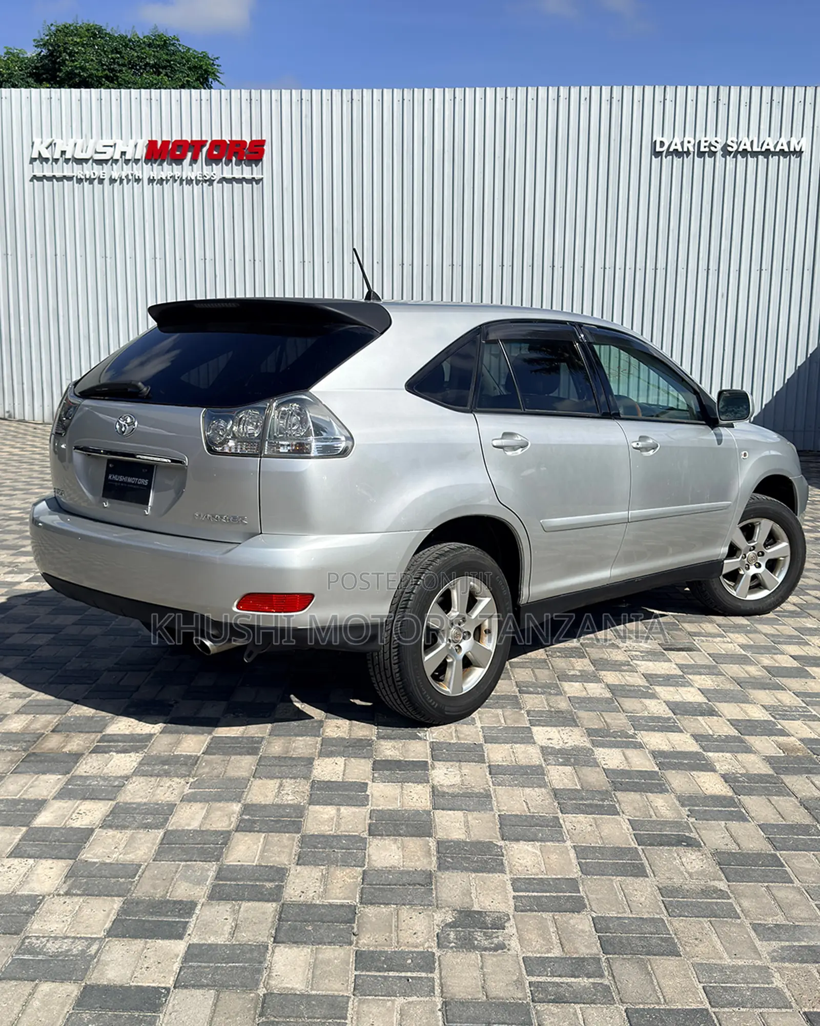Toyota Harrier 2005 Silver