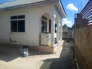 Furnished 5bdrm House in Moshi Bar, Ilala for sale