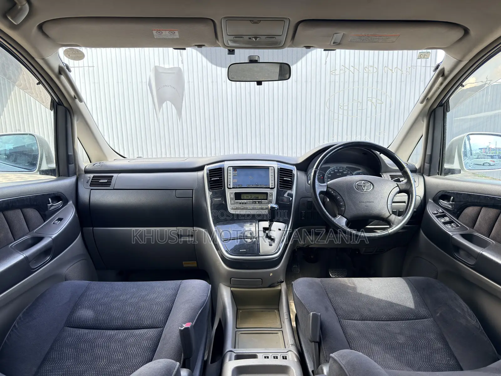 Toyota Alphard 2004 Silver