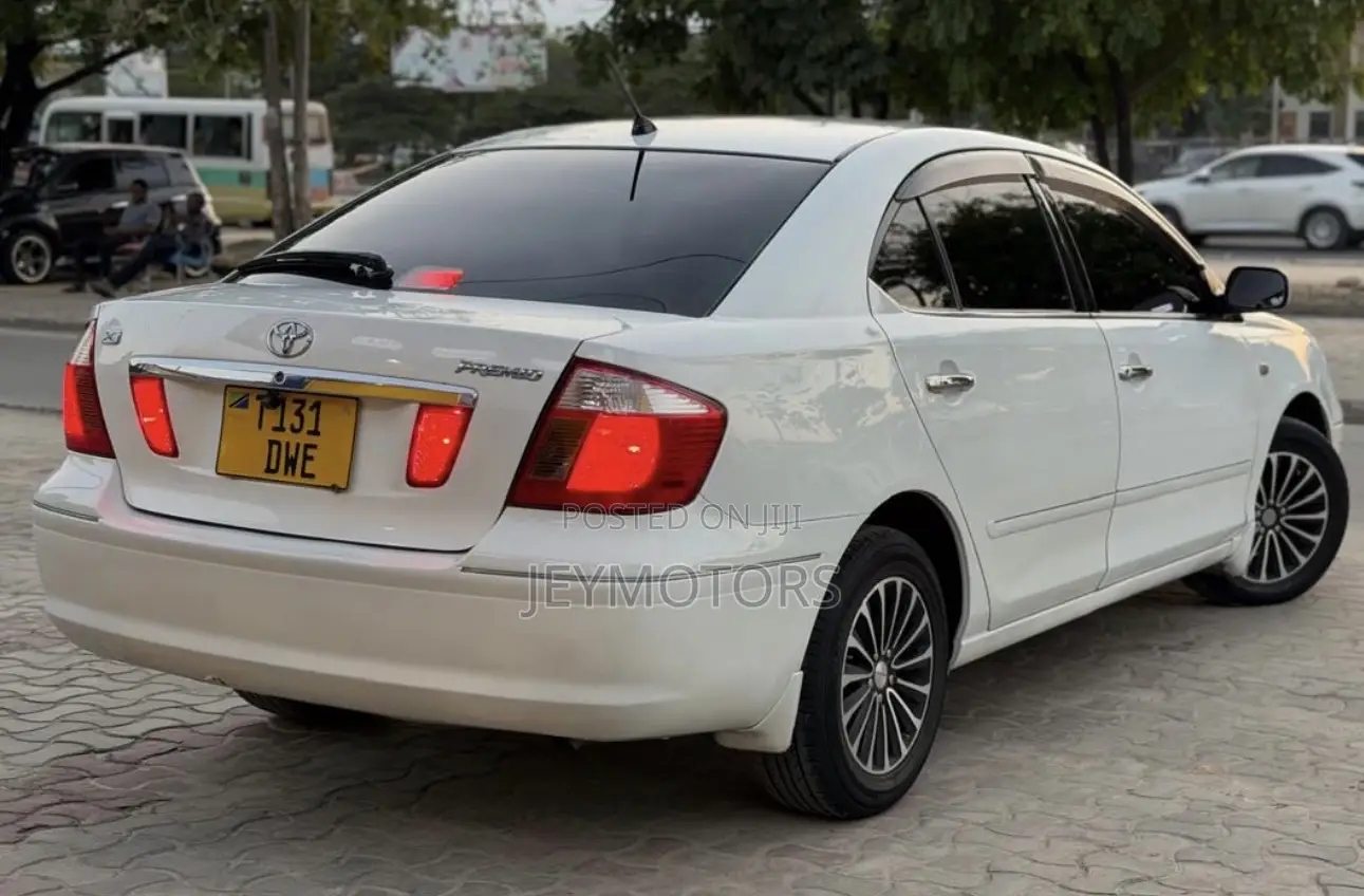 Toyota Premio 2005 White