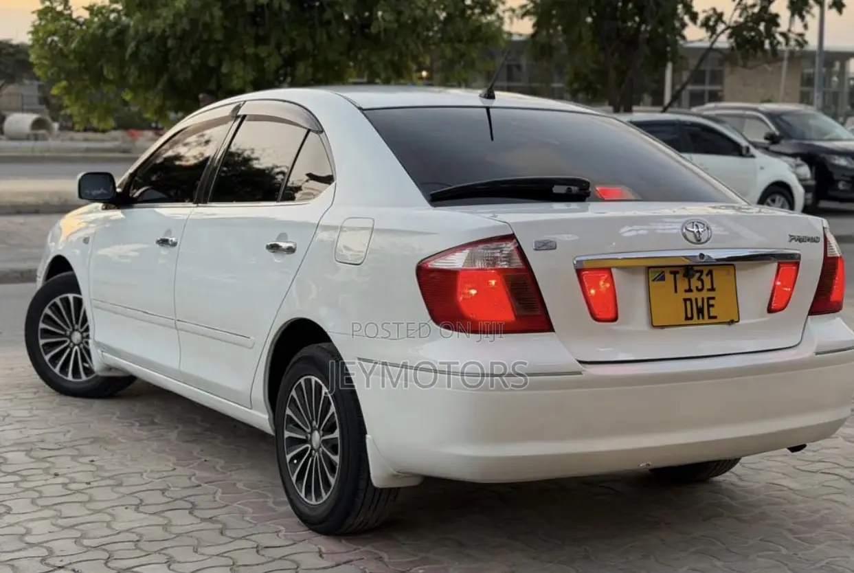 Toyota Premio 2005 White