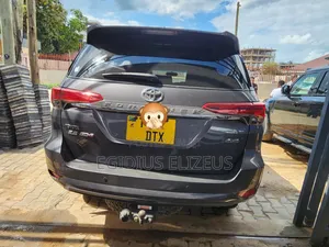 Toyota Fortuner 2016 Gray
