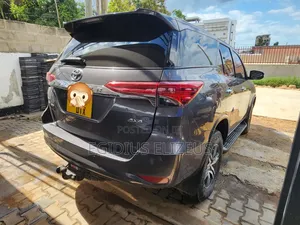 Toyota Fortuner 2016 Gray