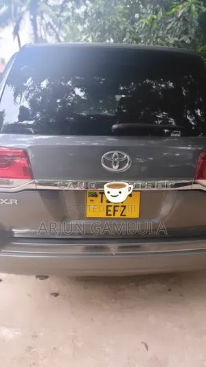 Toyota Land Cruiser 2018 Silver