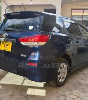 Toyota Wish 2010 Blue