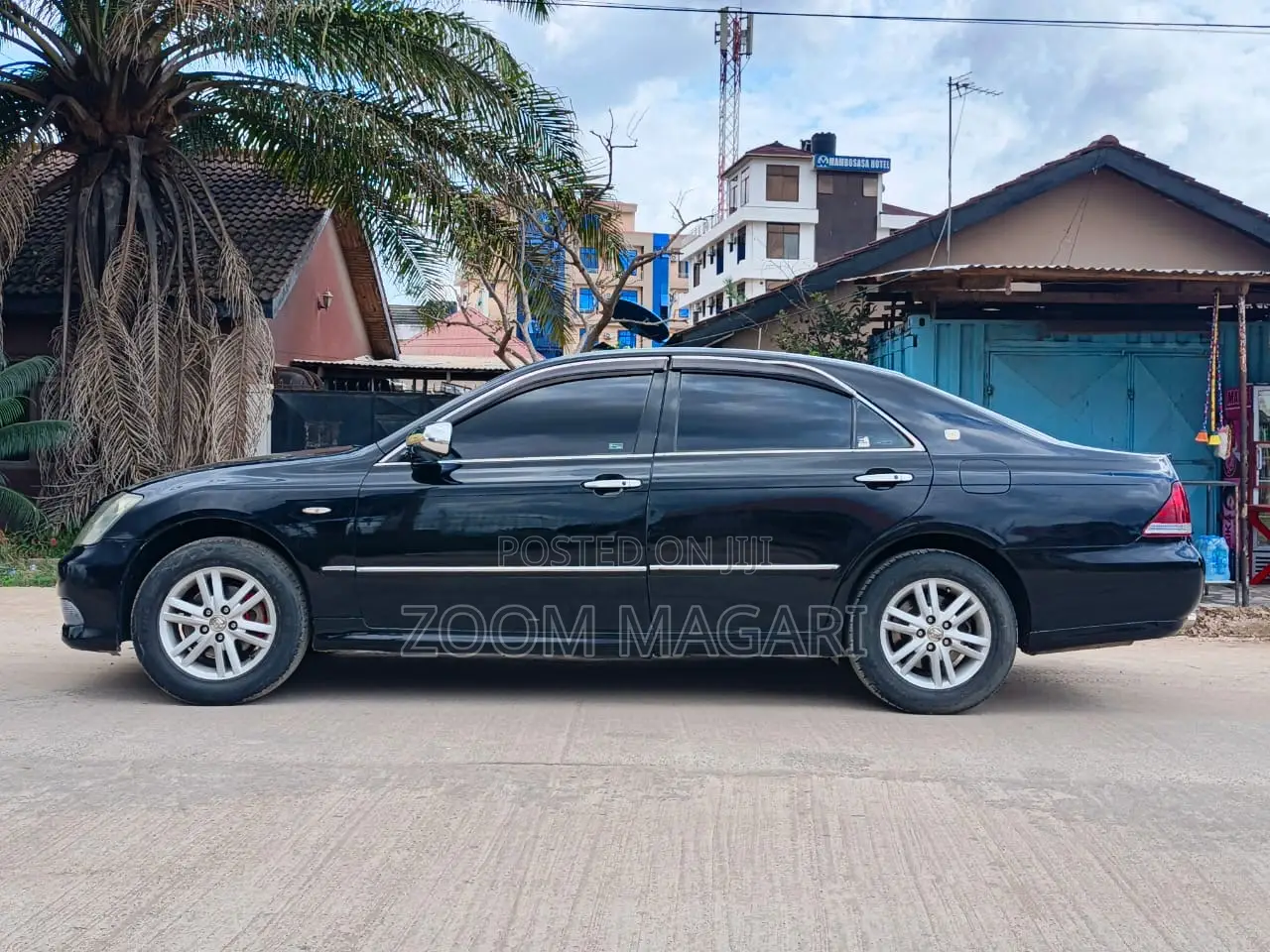 Toyota Crown Royale 2005 Black