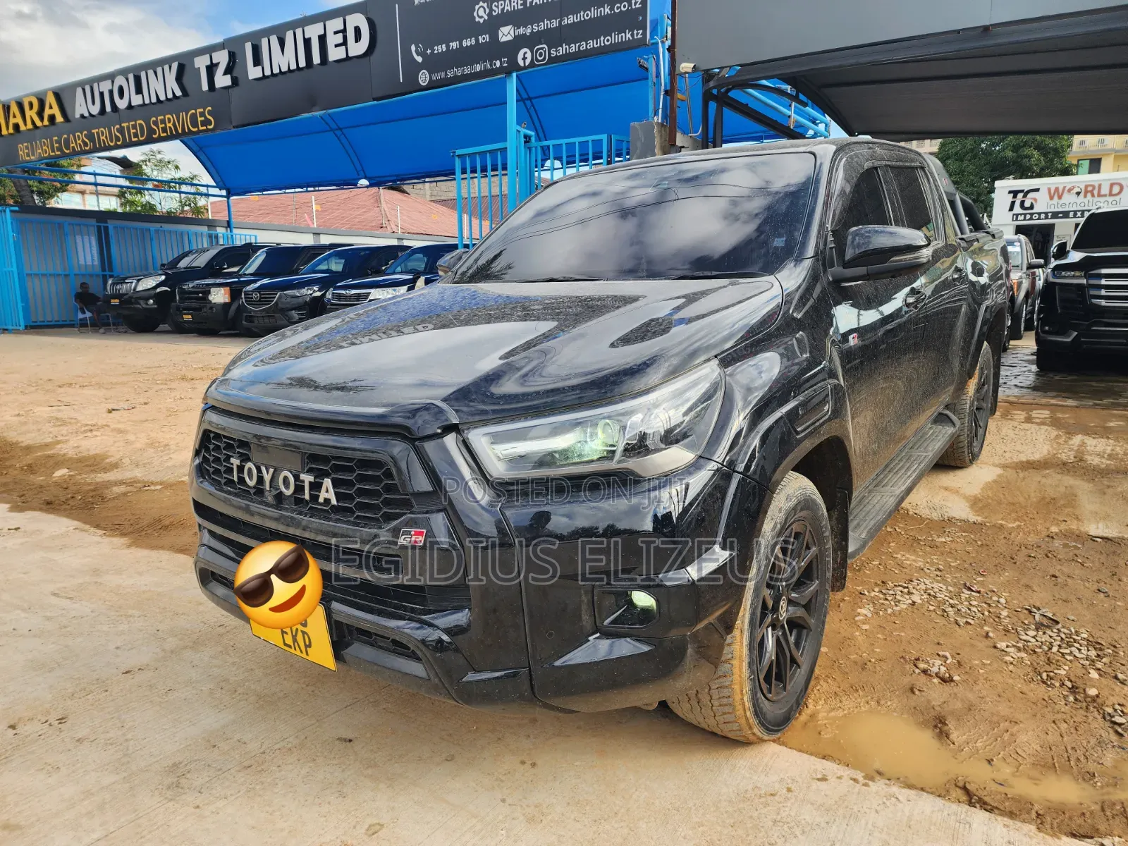 Toyota Hilux 2022 Black