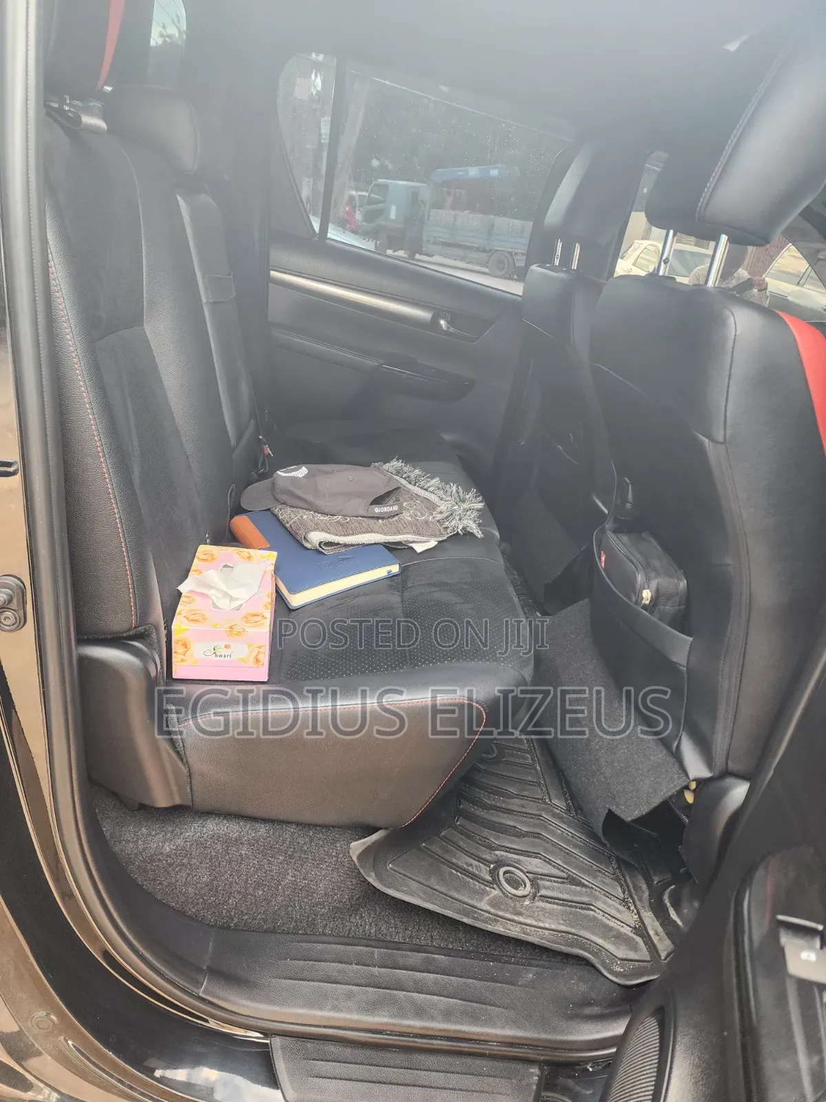 Toyota Hilux 2022 Black