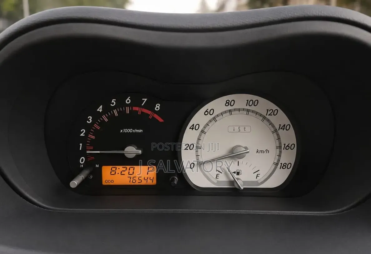 Toyota IST 2005 Silver
