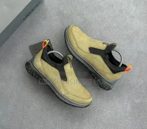  Ecco Original Sneakers 