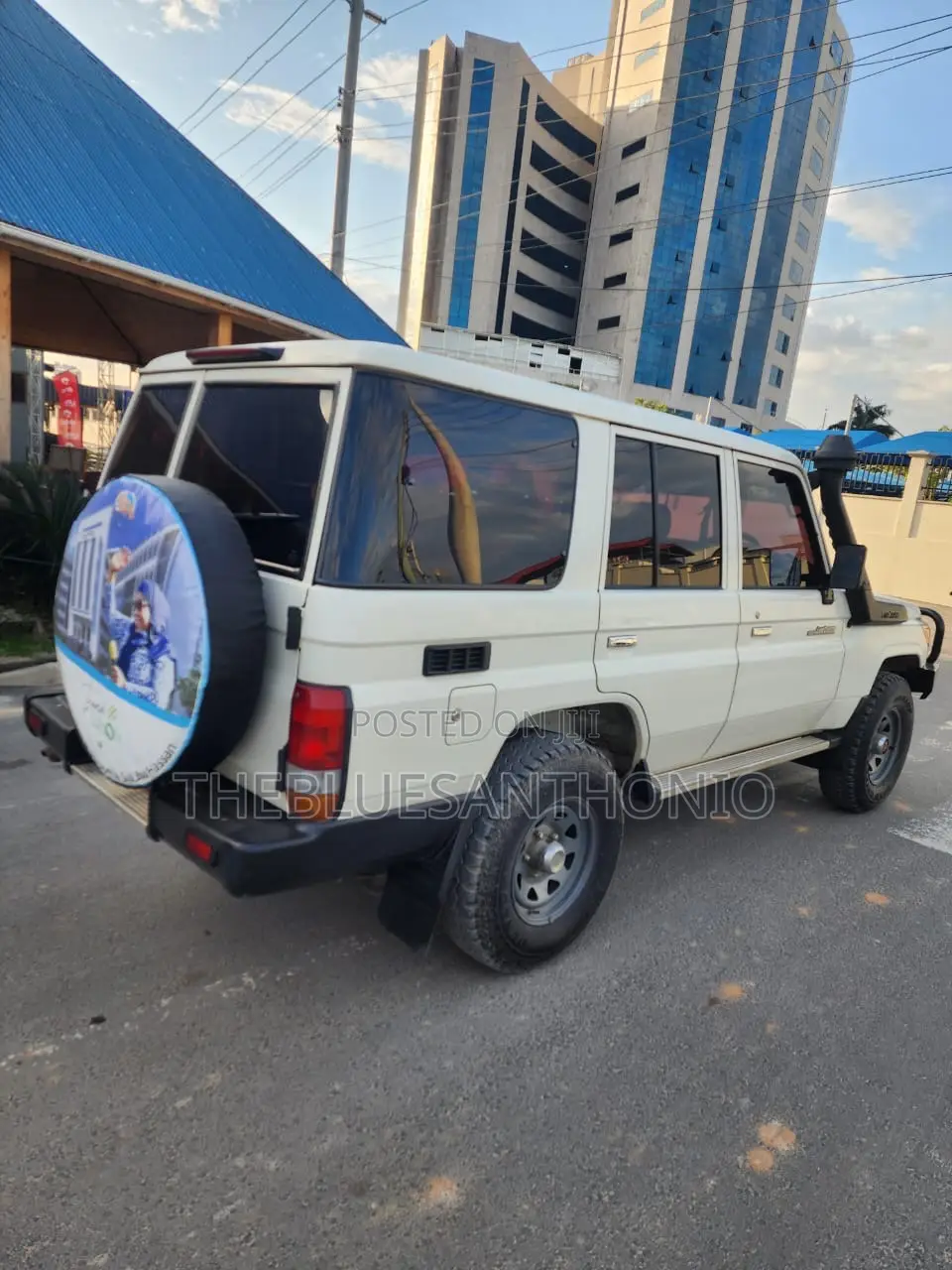 Toyota Land Cruiser 2018 White