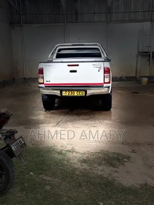 Toyota Hilux 3.0 D-4D 4x4 2015 White