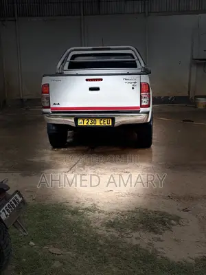 Toyota Hilux 3.0 D-4D 4x4 2015 White