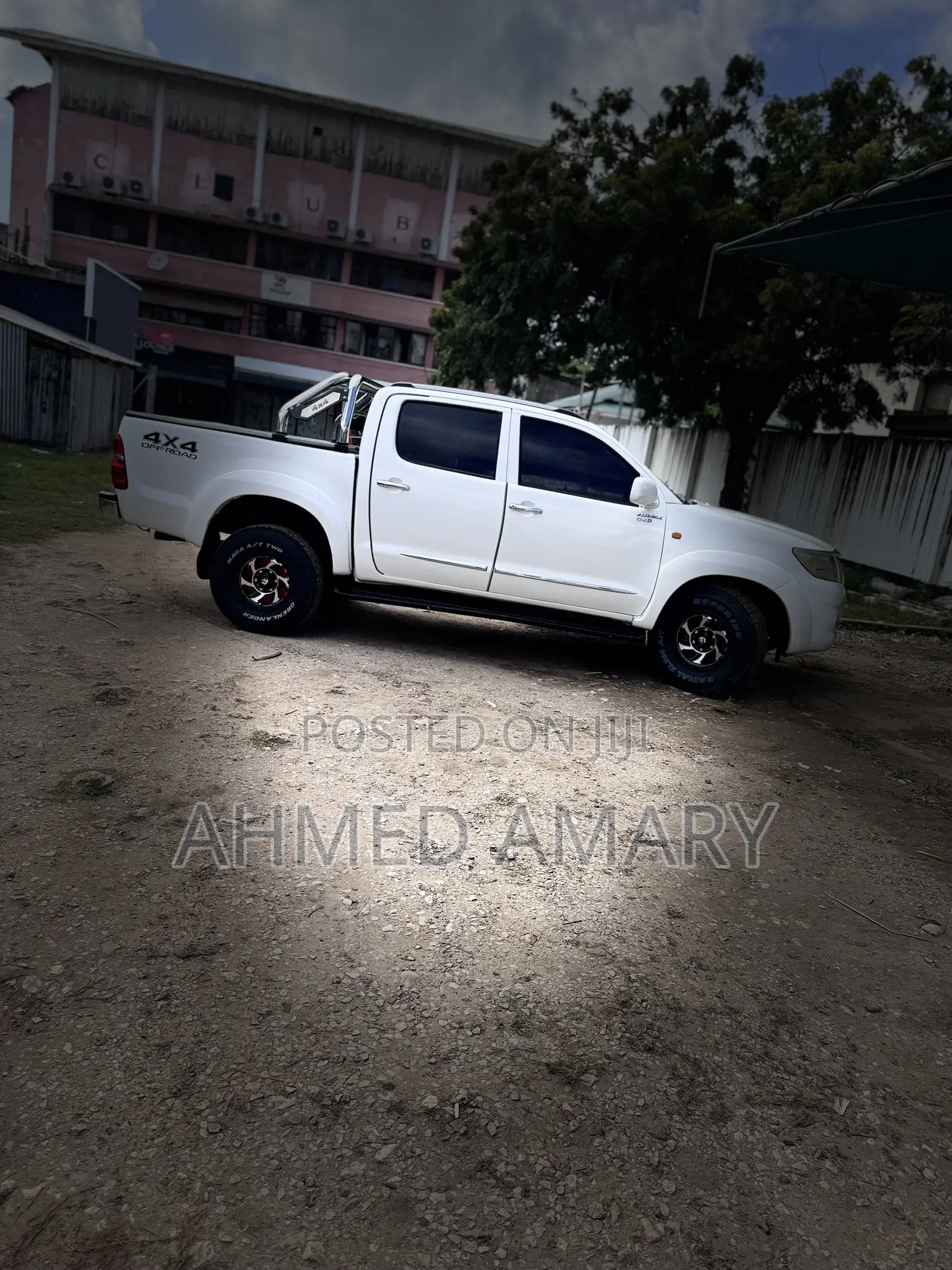 Toyota Hilux 3.0 D-4D 4x4 2015 White