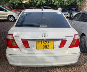 Toyota Premio 2004 White