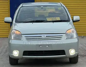 Toyota Raum 2006 Blue