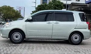 Toyota Raum 2006 Blue