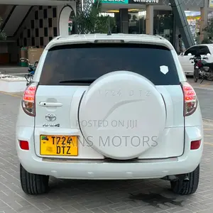 Toyota RAV4 2006 White