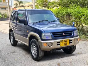 Mitsubishi Pajero 2008 Blue