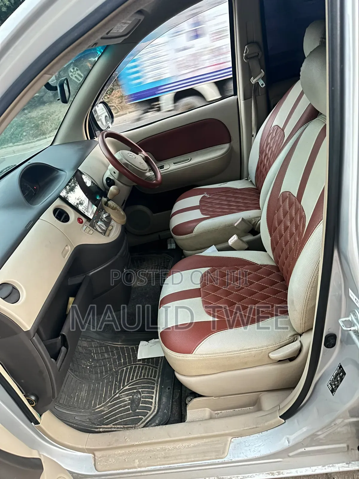 Toyota Sienta 2006 Silver