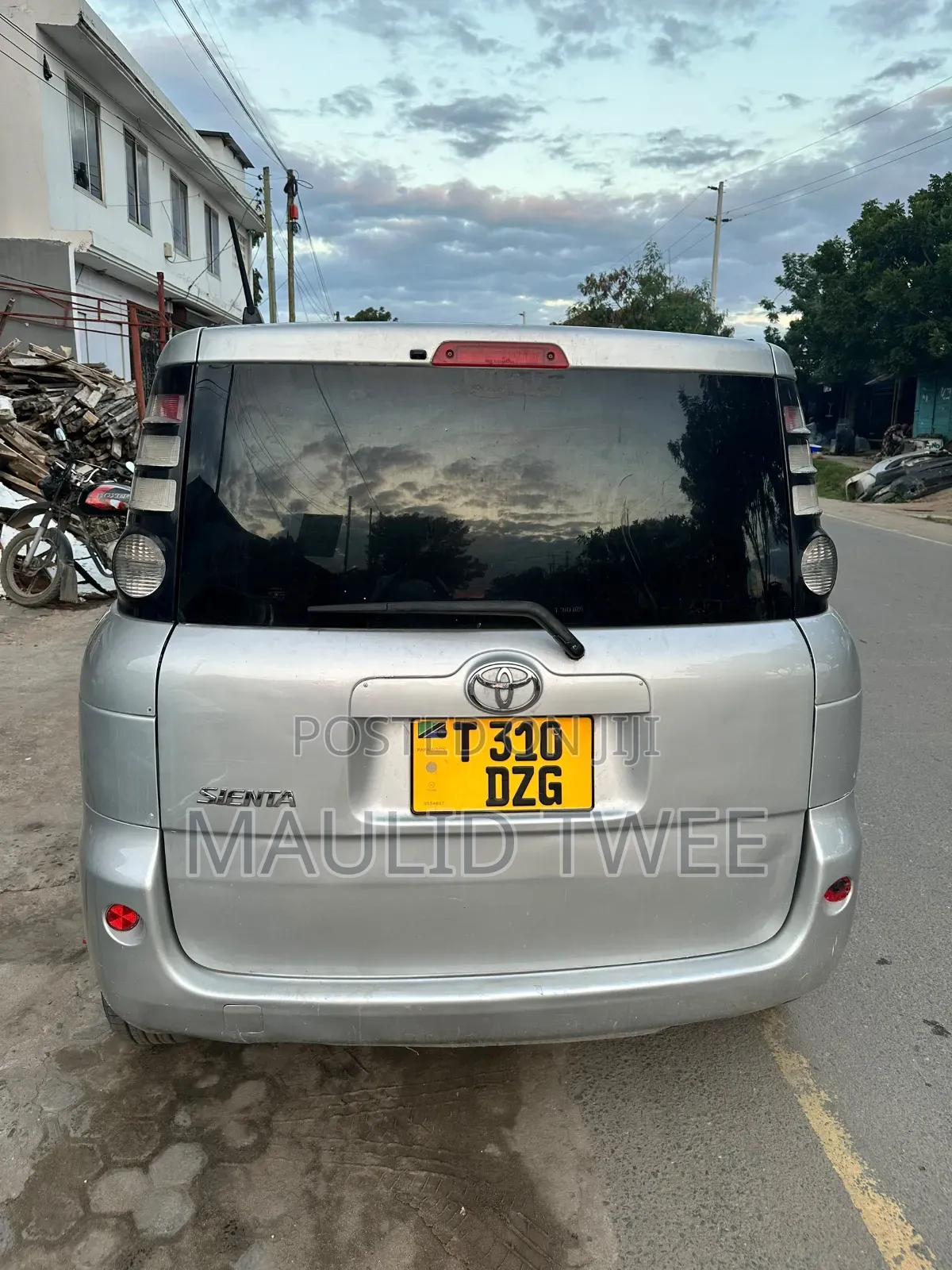 Toyota Sienta 2006 Silver