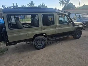 Toyota Land Cruiser 2003 Green