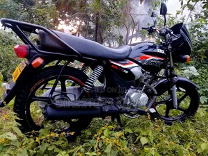 TVS HLX 125 2025 Black