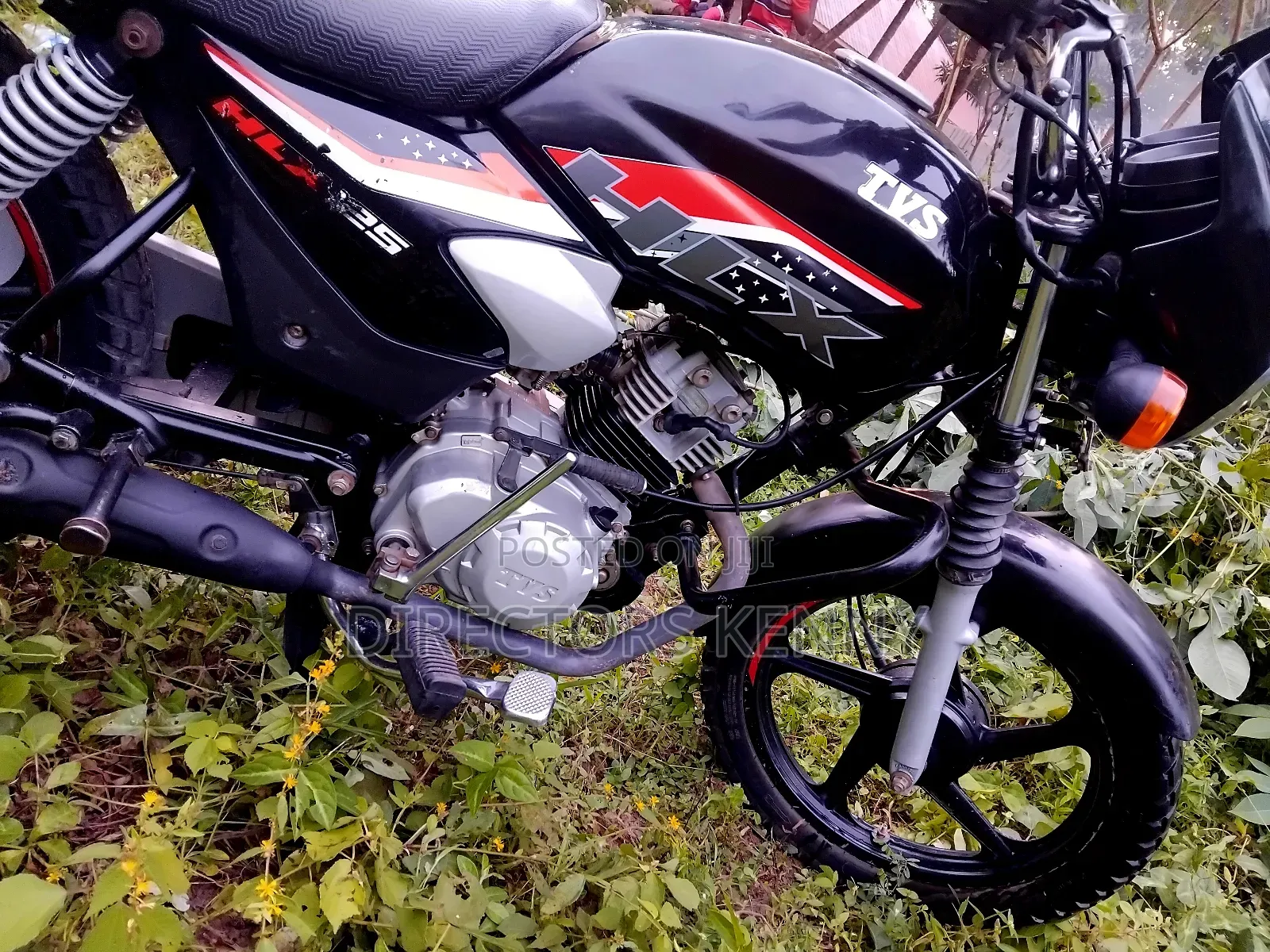TVS HLX 125 2025 Black