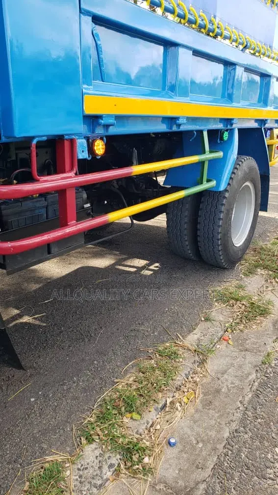 Canter Tipper 4d33 2 1⁄2