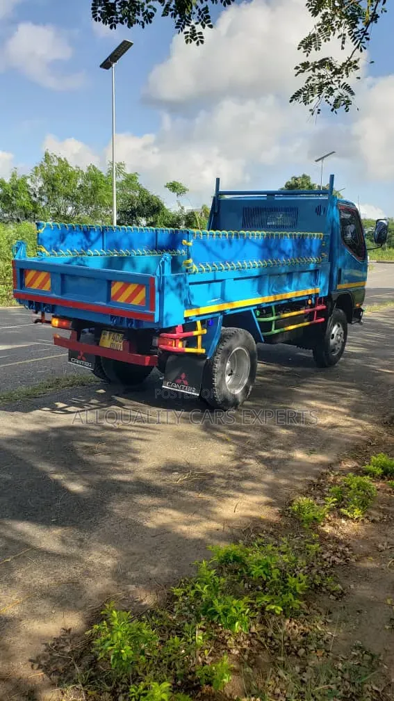 Canter Tipper 4d33 2 1⁄2