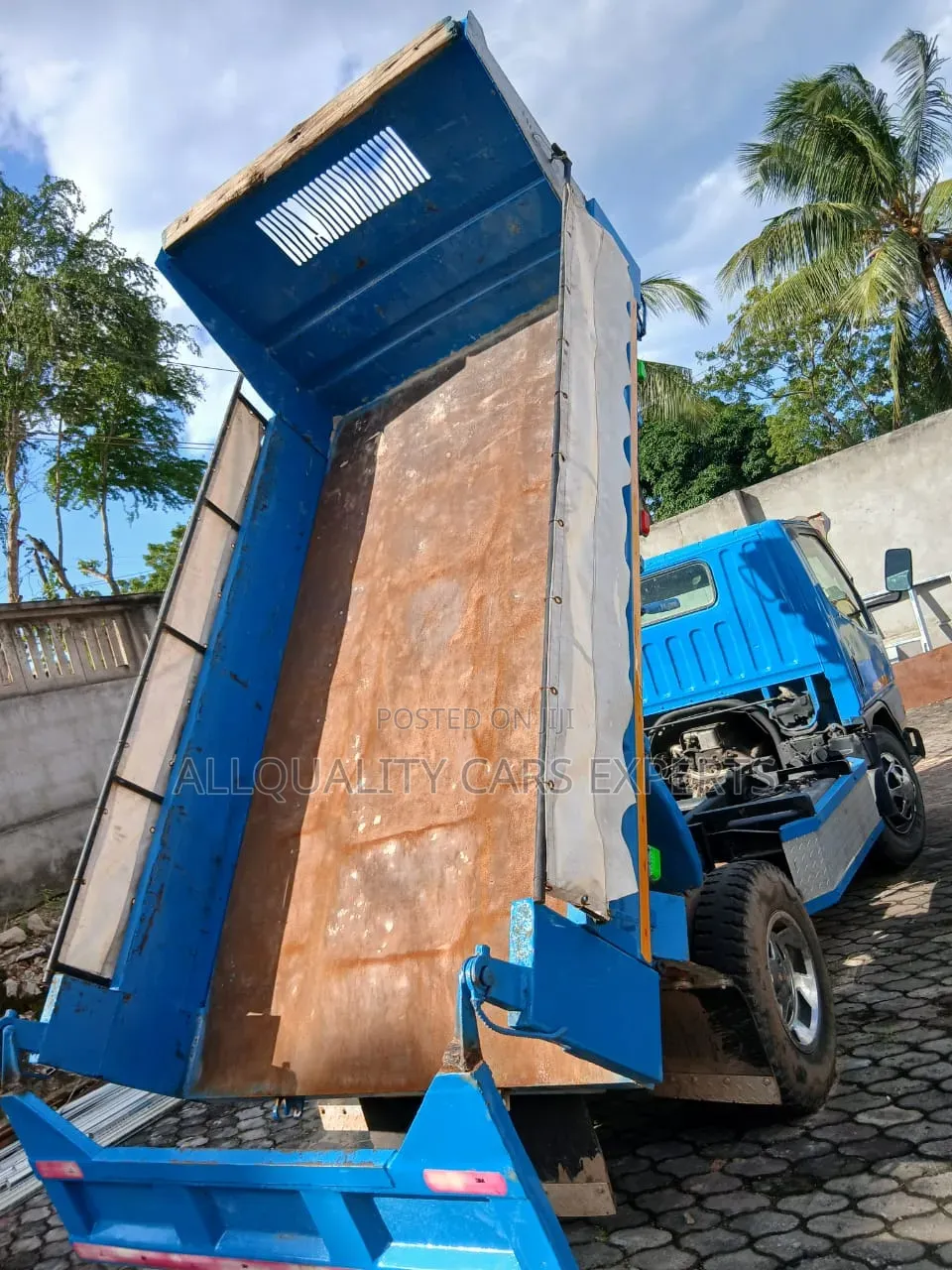 Mitsubishi Canter 1998 Blue
