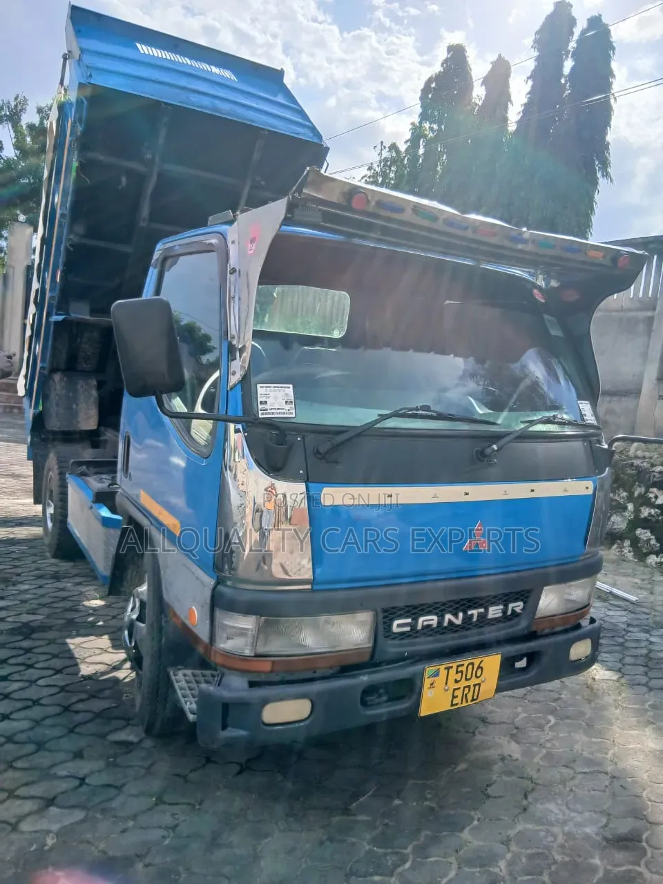 Mitsubishi Canter 1998 Blue