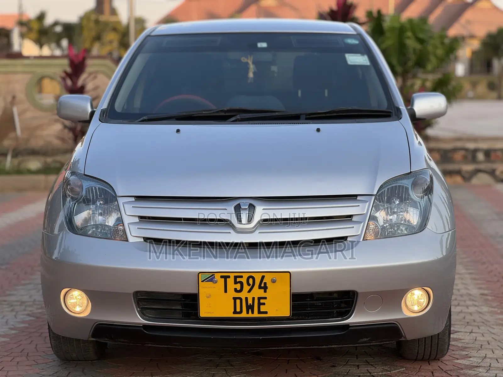 Toyota IST 2005 Silver