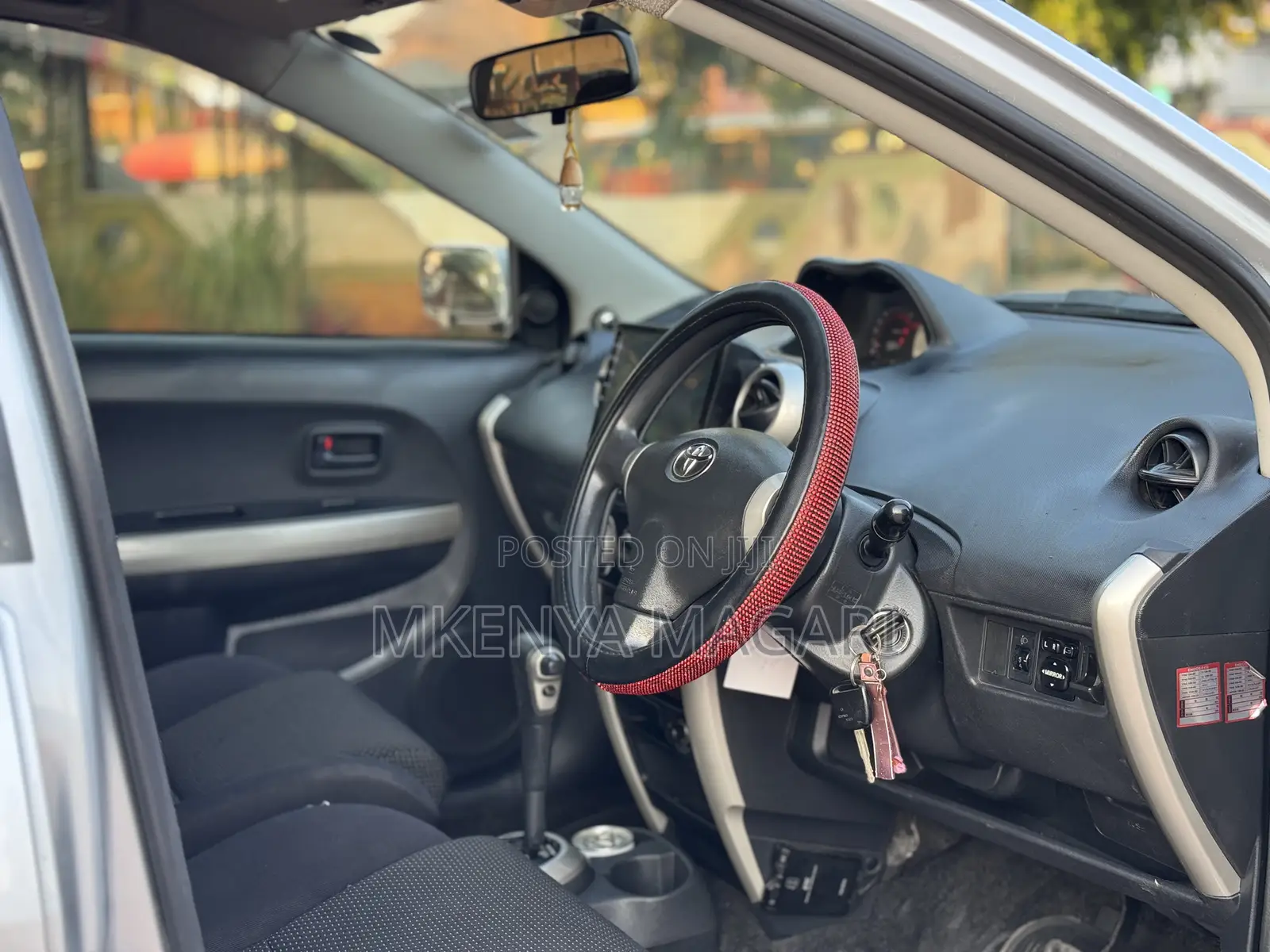 Toyota IST 2005 Silver