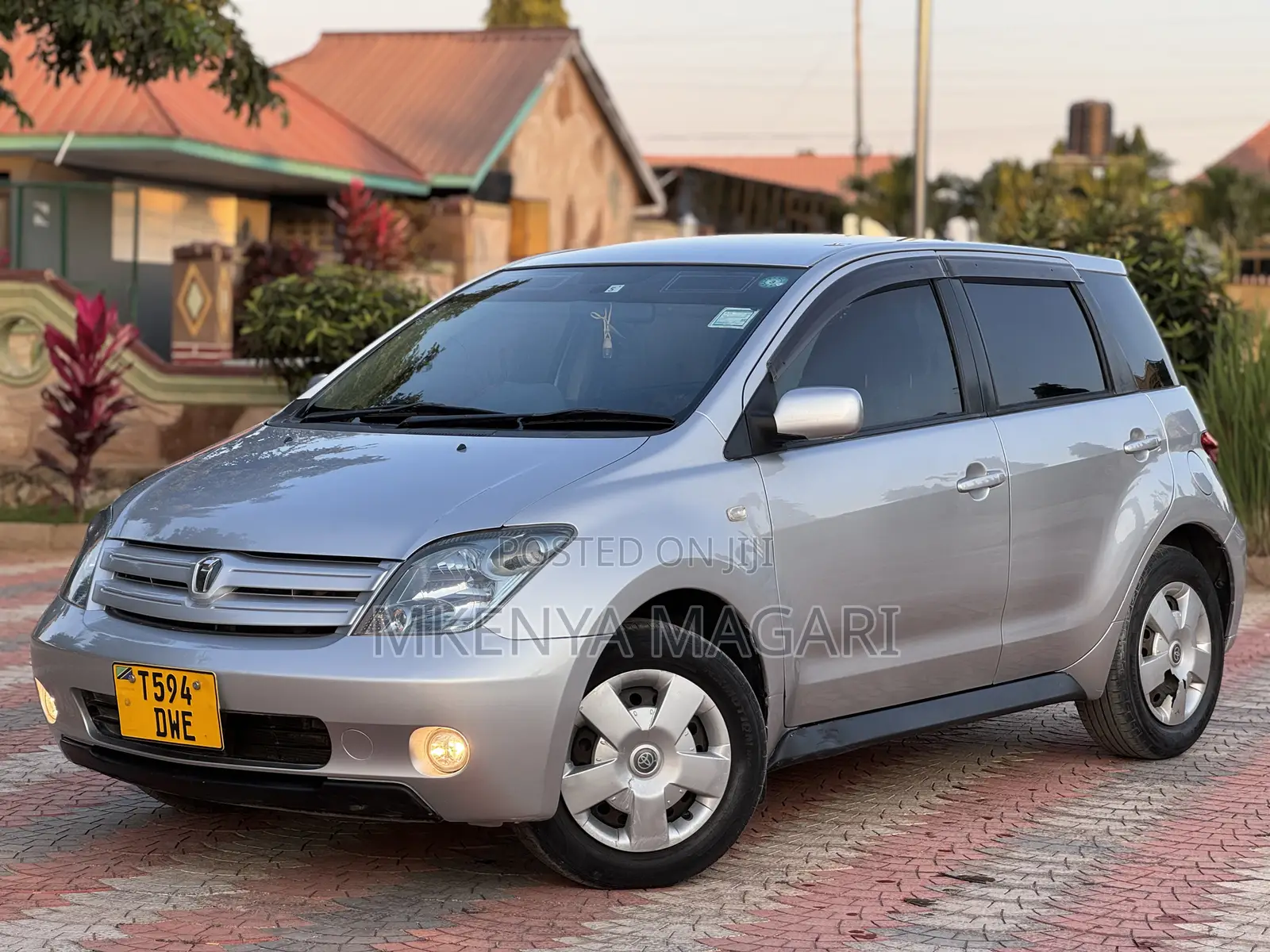 Toyota IST 2005 Silver
